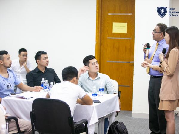 Trường doanh nhân HBR - Q&A: Giải đáp vấn đề Sales & Marketing cho doanh nghiệp vừa và nhỏ [13/6/2019] - Ảnh 1