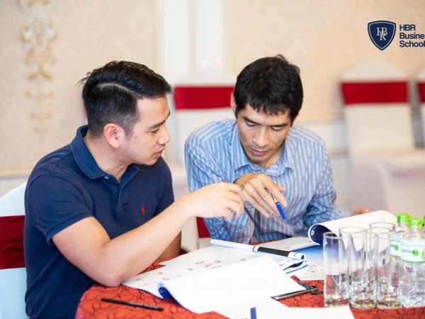 Trường doanh nhân HBR - Thiết kế, tổ chức và vận hành Chiến lược công ty bài bản [6-7/4/2019] - Ảnh 4