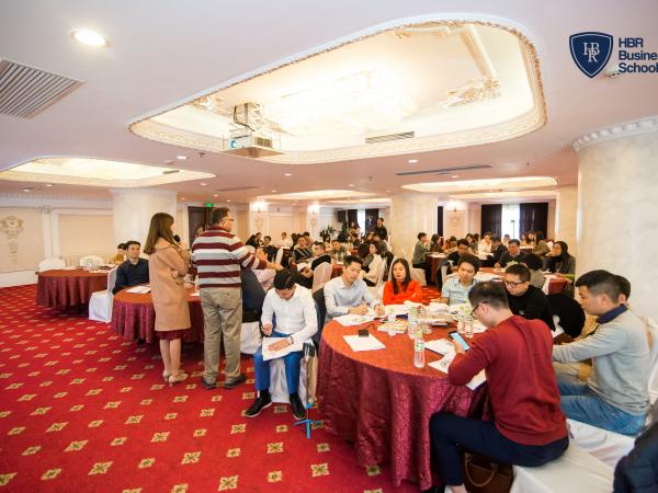 Trường doanh nhân HBR - Xây dựng doanh nghiệp hướng tới khách hàng [5-6/1/2019] - Ảnh 1