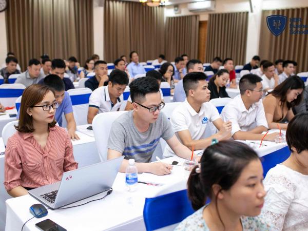 Trường doanh nhân HBR - Công thức tạo bước nhảy vọt cho doanh nghiệp - Con đường xây dựng doanh nghiệp vĩ đại và trường tồn [20-21/4/2019] - Ảnh 2